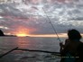 Mumu et Brigitte à la pêche par un magnifique coucher de soleil...